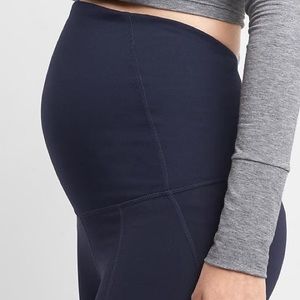 Maternity GapFit Sculpt gFast full panel leggings